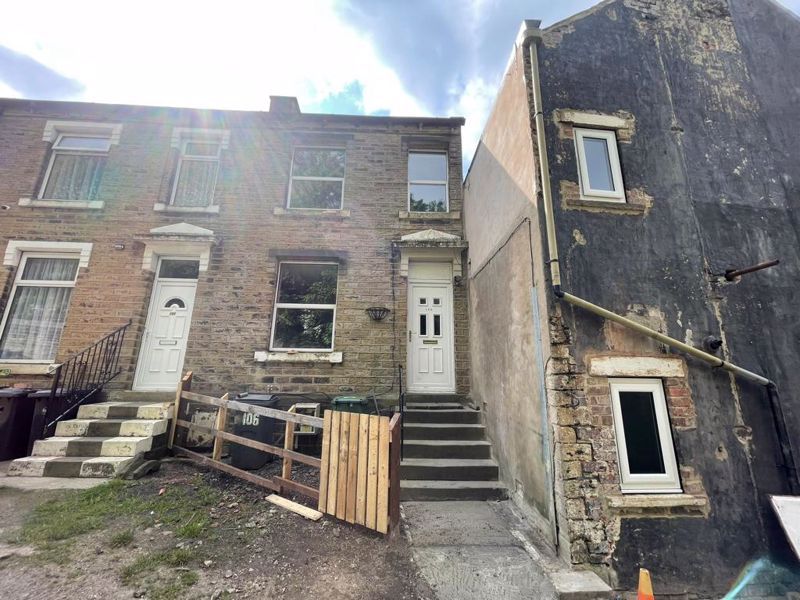 2 bed terraced house to rent in Market Street, Milnsbridge, Huddersfield HD3 Zoopla