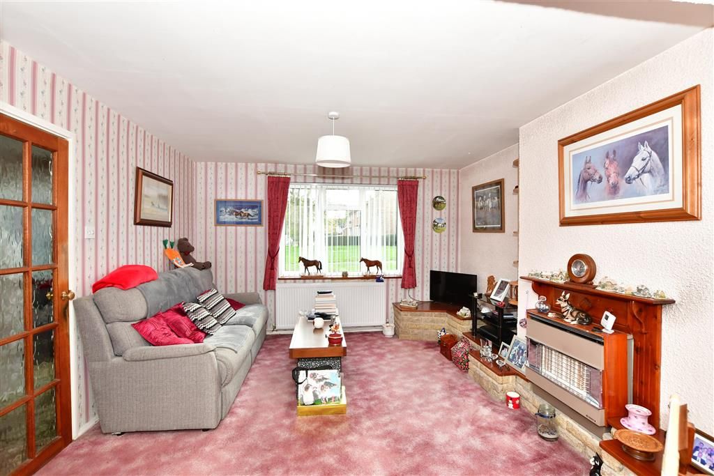 3 bed terraced house for sale in Maplestead, Basildon, Essex SS14, £