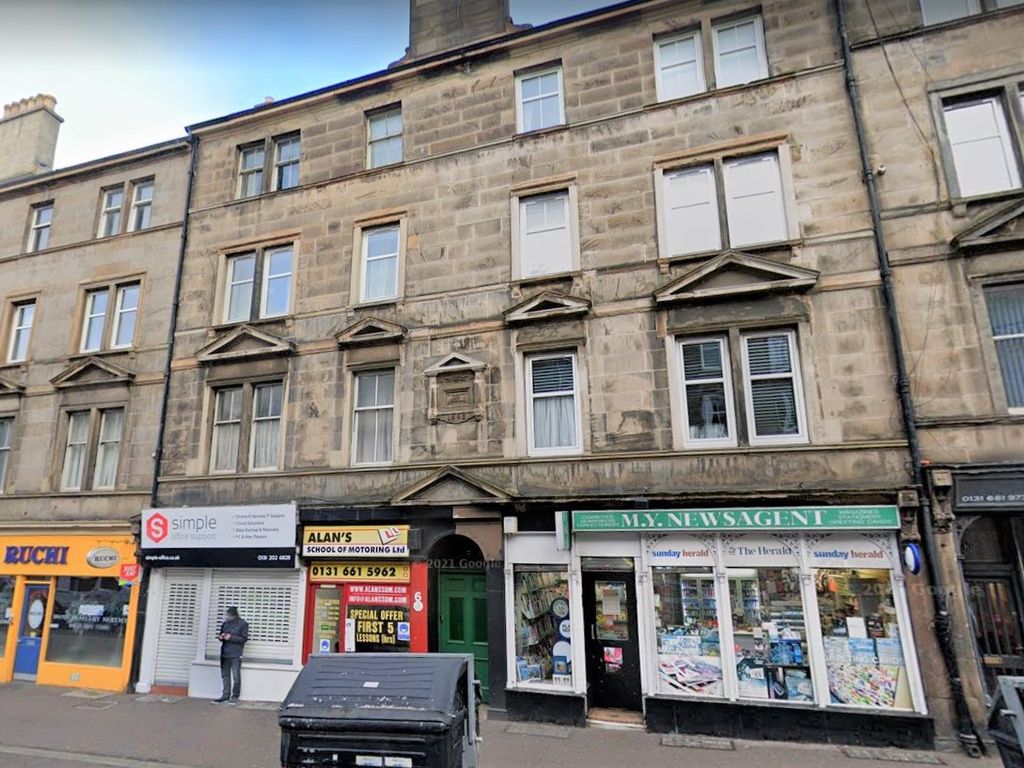 2 bed flat to rent in London Road, Abbeyhill, Edinburgh EH7, £1,300 pcm