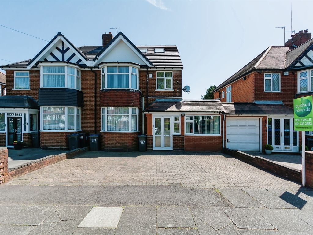 4 bed detached house for sale in Wake Green Road, Moseley, Birmingham
