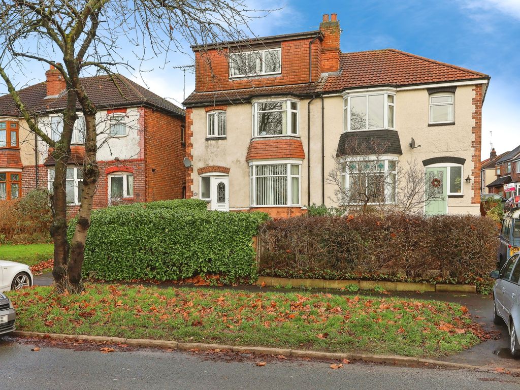 4 bed semidetached house for sale in Lichfield Road, Coleshill