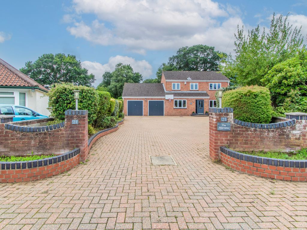 3 bed detached house for sale in Heath Road, Thorpe End, Norwich NR13