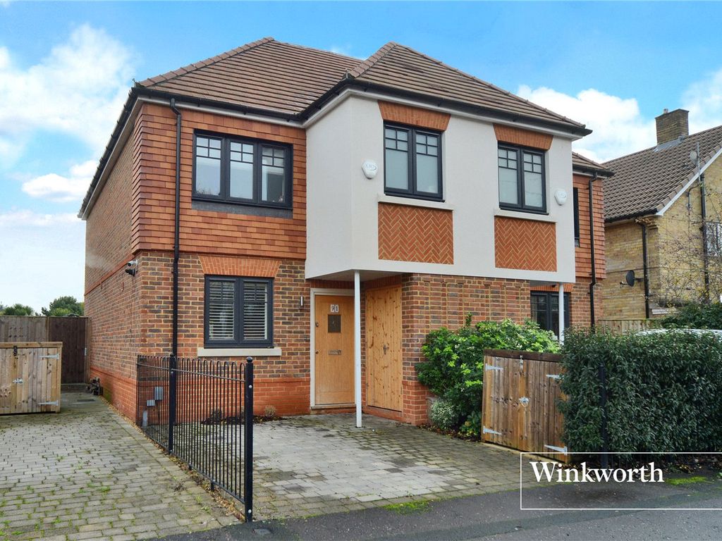 3 bed semidetached house for sale in Potters Grove, New Malden KT3, £