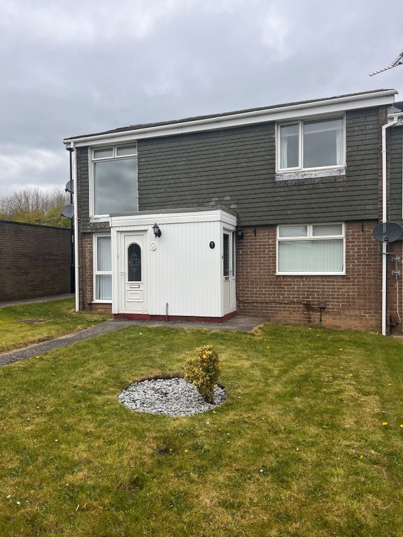 2 bed flat to rent in Merrion Close, Moorside, Sunderland SR3 Zoopla