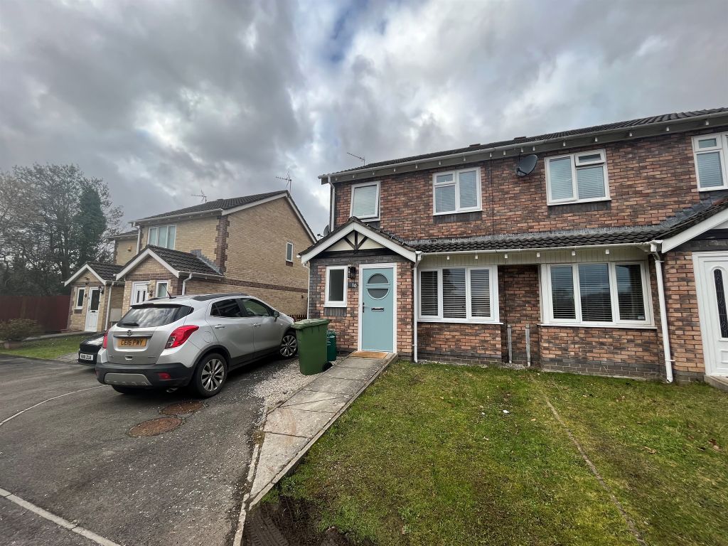 3 bed semidetached house for sale in Ffordd Gwynno, Llantwit Fardre