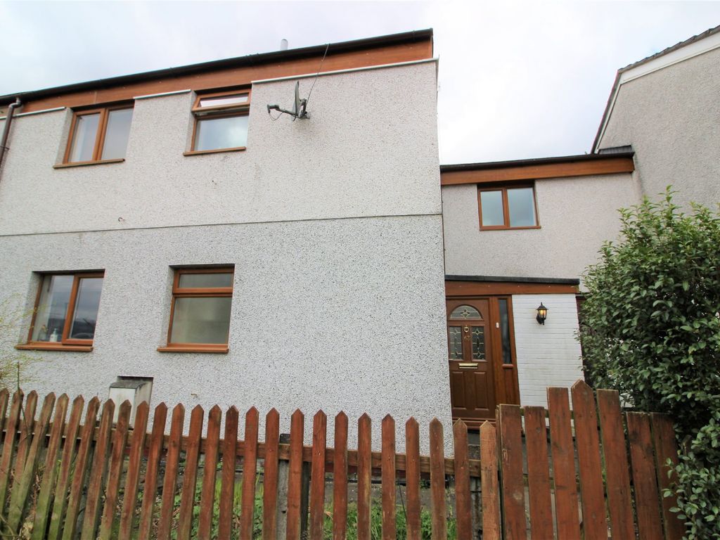 4 bed terraced house to rent in Bakewell Green, Gamesley, Glossop SK13