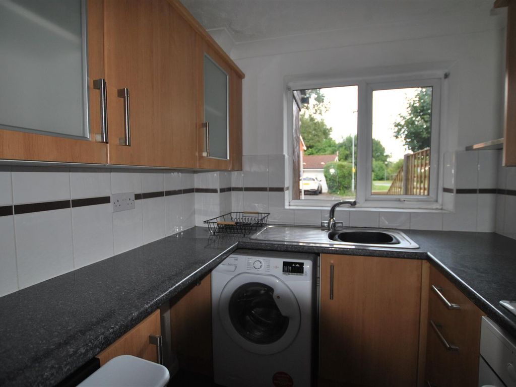 1 bed semidetached house to rent in Daniel Close, Birchwood