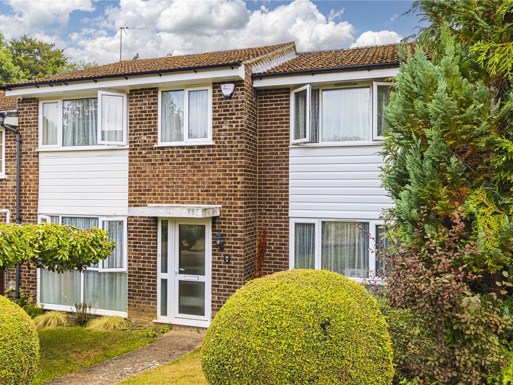 4 bed end terrace house for sale in Braemar Turn, Woodhall Farm, Hemel