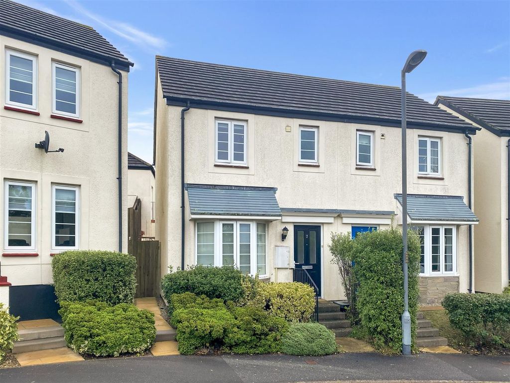 2 bed semidetached house for sale in Wheal Sperries Way, Truro TR1, £