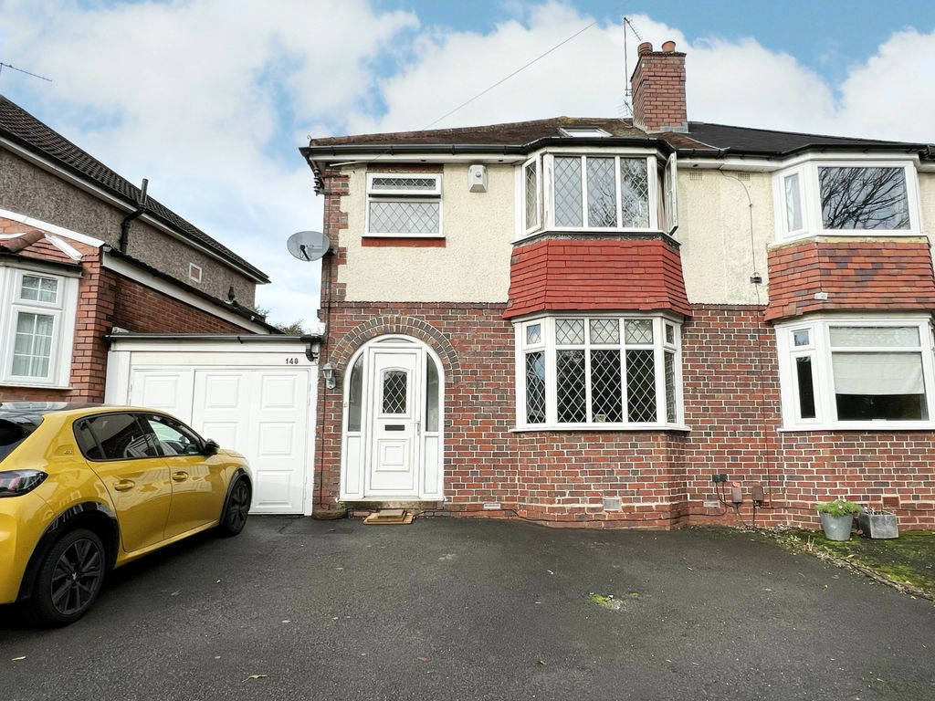 4 bed semidetached house for sale in Colebrook Road, Shirley, Solihull