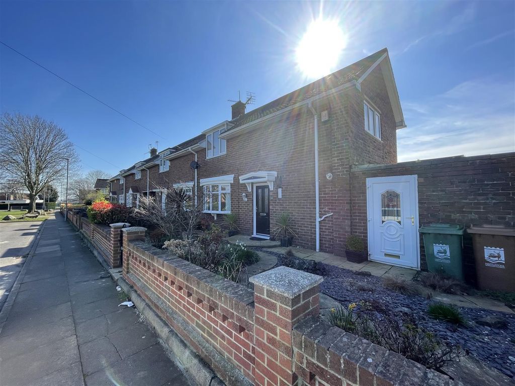 2 bed end terrace house to rent in Jarvis Walk, Owton Manor, Hartlepool
