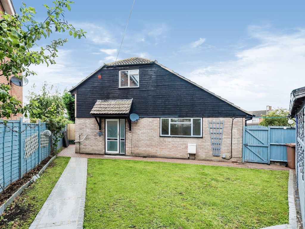 1 bed linkdetached house for sale in Parsons Mead, Abingdon OX14, £