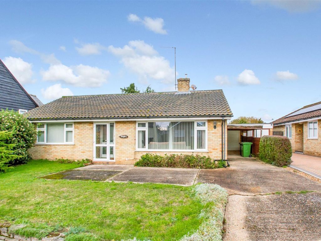 3 bed detached bungalow for sale in Haverhill Road, Horseheath