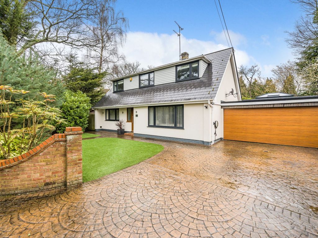 4 bed detached house for sale in Kiln Ride, Finchampstead RG40 Zoopla