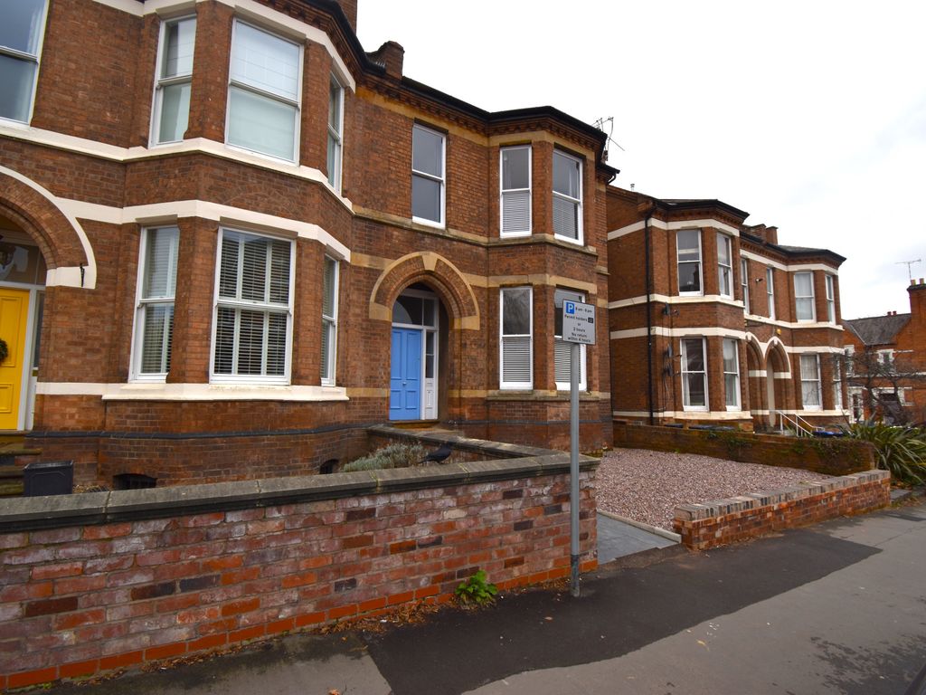 2 bed flat to rent in 12 Warwick Place, Leamington Spa, Warwickshire