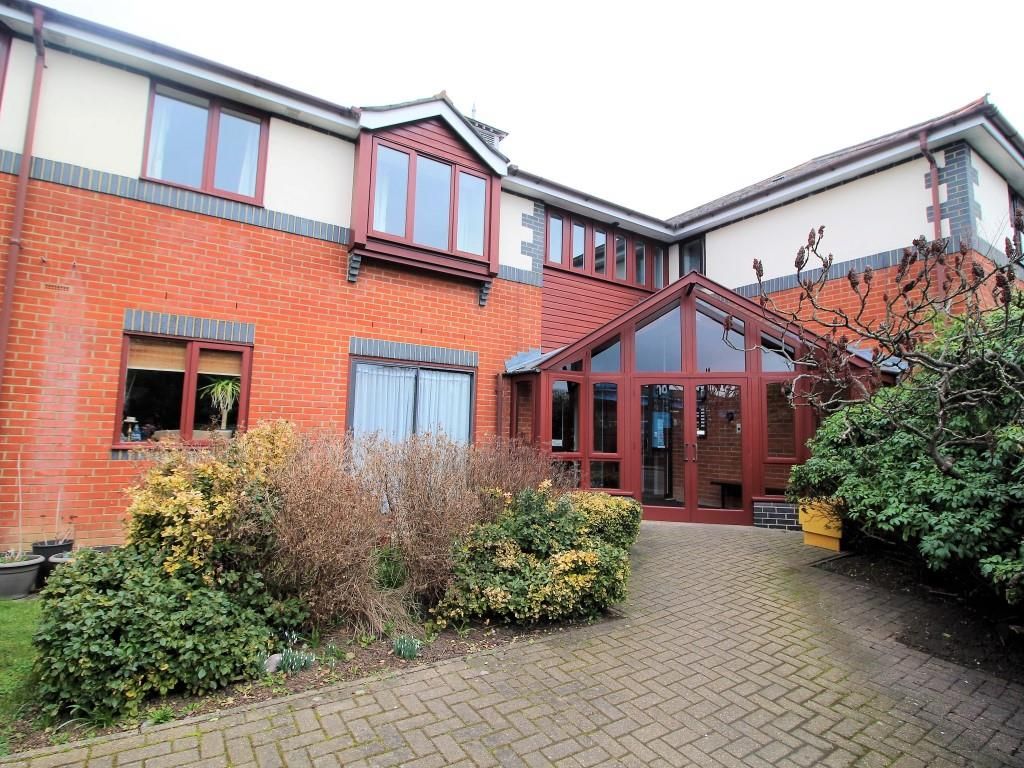 1 bed flat for sale in Reading Road, Pangbourne, Reading RG8 Zoopla