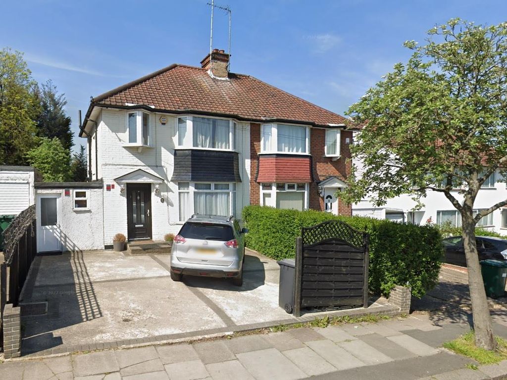 3 bed semidetached house for sale in Ellesmere Avenue, Mill Hill NW7