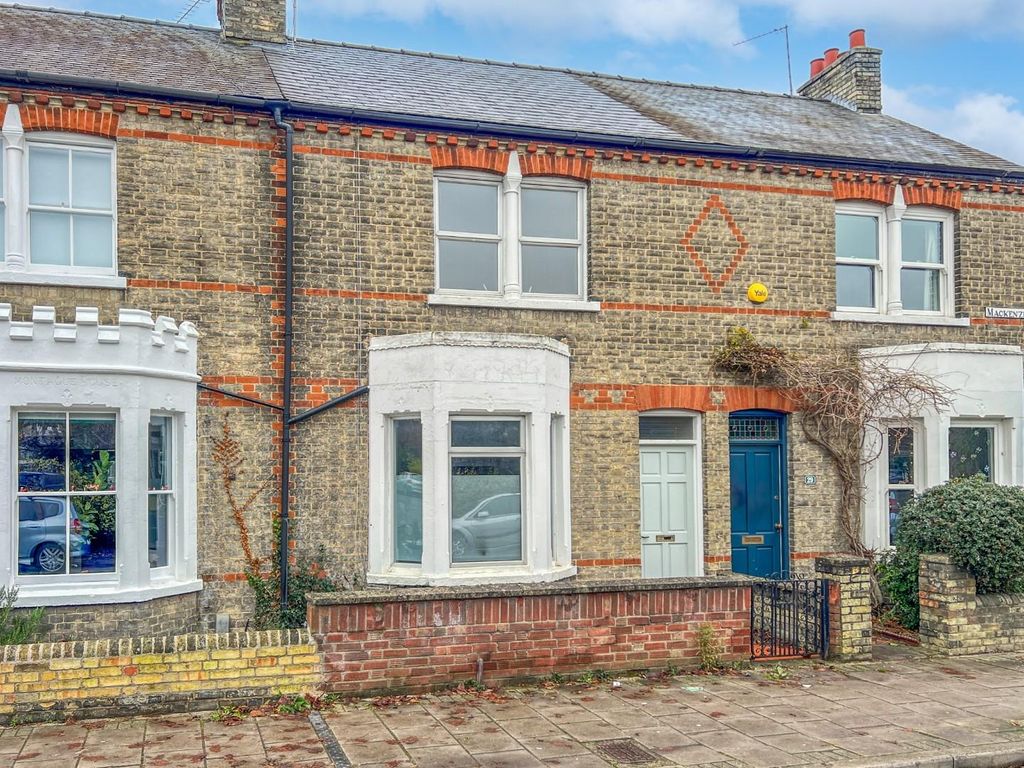 3 bed terraced house for sale in Mackenzie Road, Cambridge CB1, £