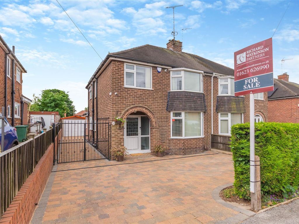 3 bed semidetached house for sale in Marples Avenue, Mansfield