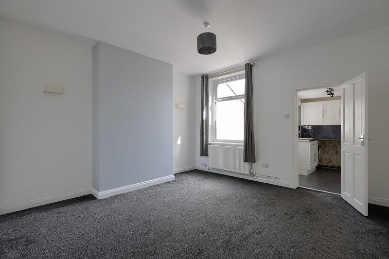 2 bed property to rent in Lowerhouse Lane, Burnley, Lancashire. BB12