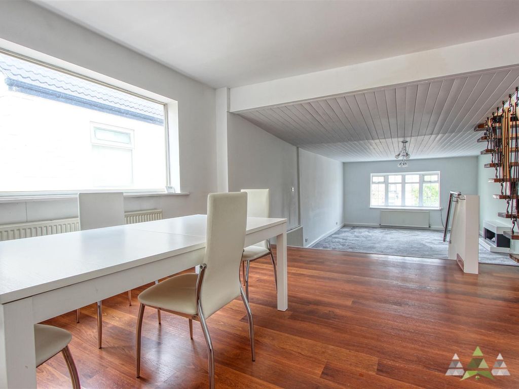 2 bed flat for sale in Church Street, Clowne, Chesterfield, Derbyshire