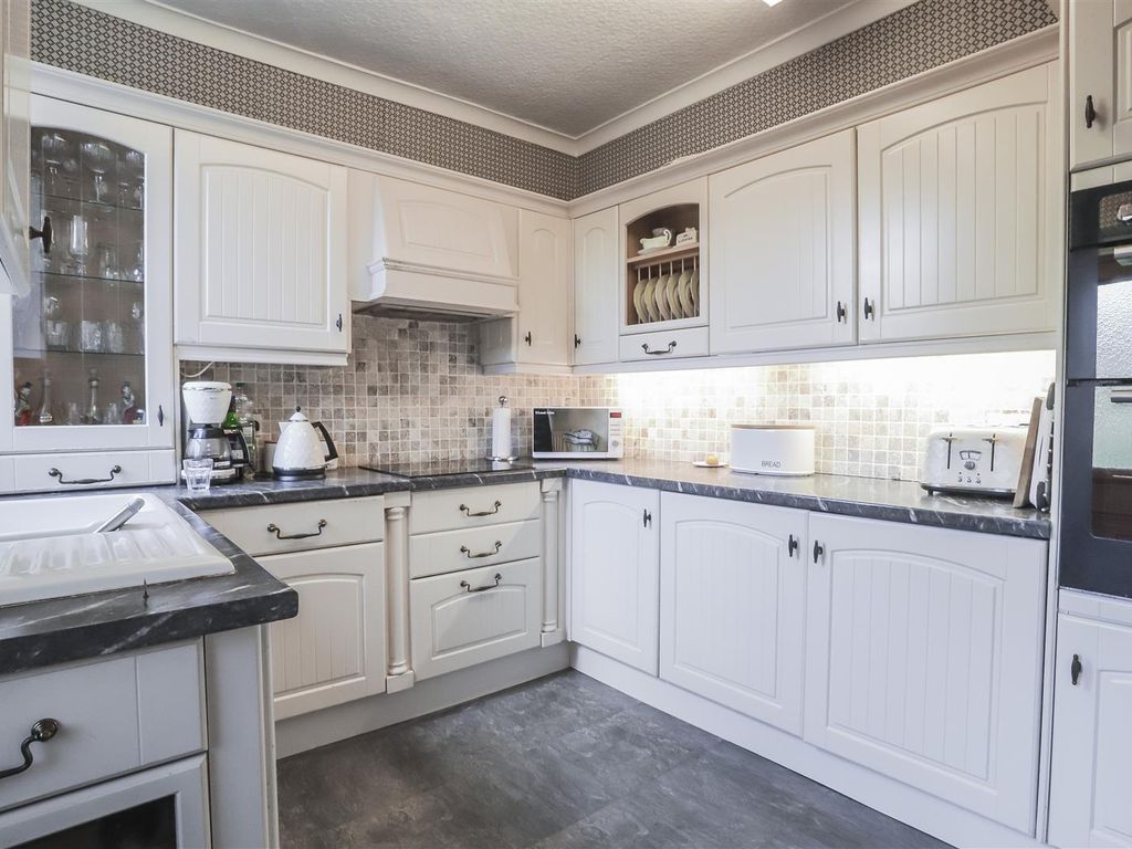 3 bed linkdetached house for sale in Edenfield Road, Norden, Rochdale