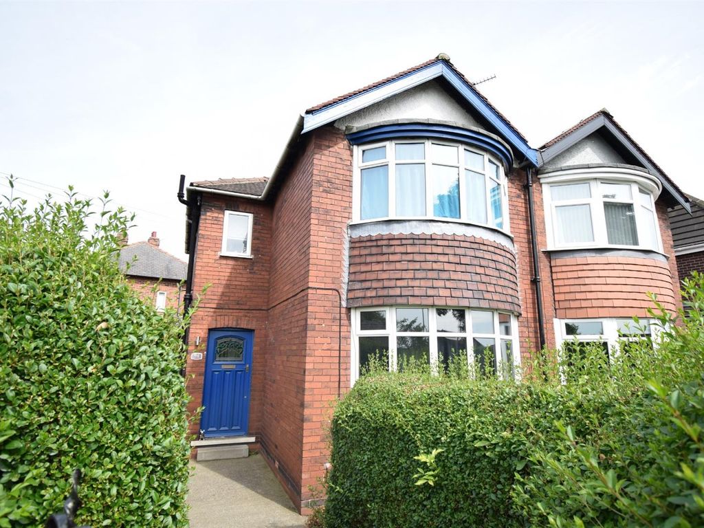 3 bed semidetached house to rent in Bradford Road, Wakefield WF1, £925 pcm Zoopla