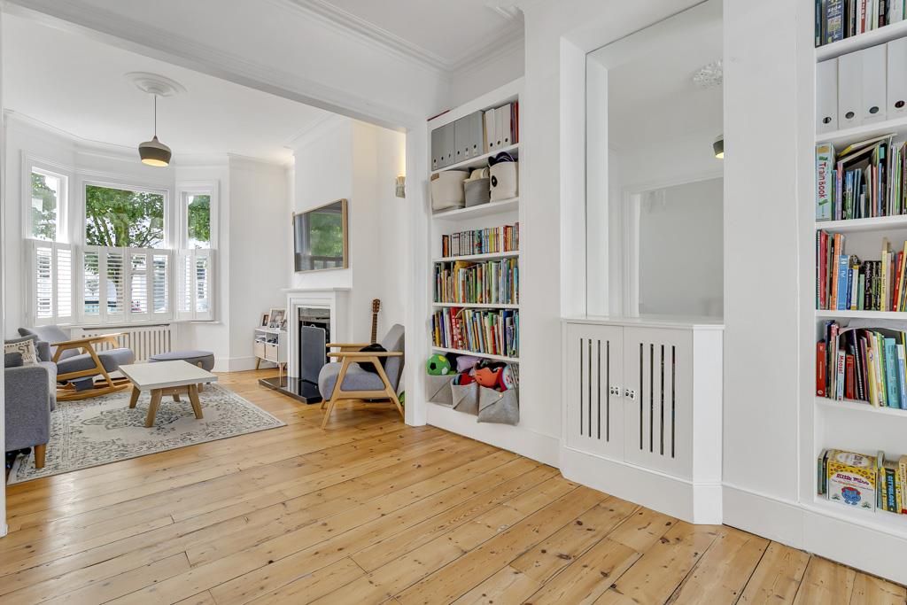 3 bed terraced house for sale in Pursers Cross Road, London SW6, £
