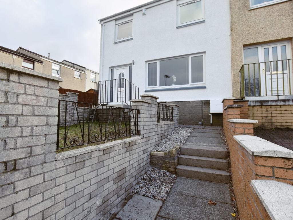 3 bed end terrace house for sale in Moorfield Avenue, Port Glasgow PA14