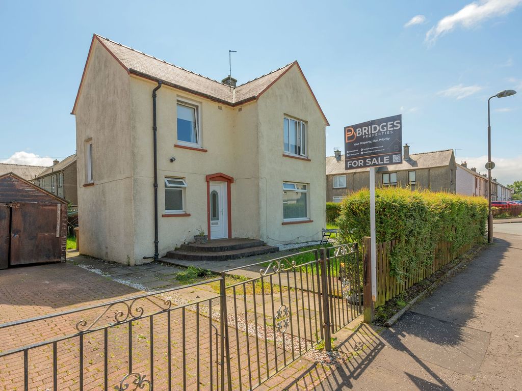 3 bed end terrace house for sale in Park View, Fauldhouse, Bathgate