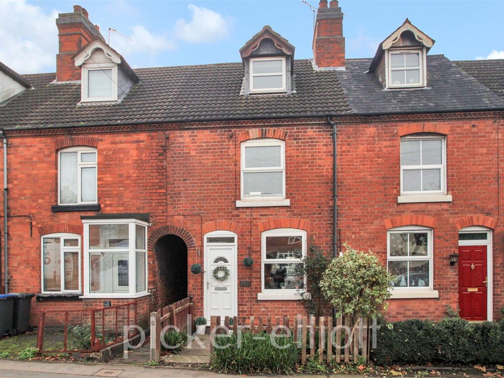 3 bed terraced house for sale in Rugby Road, Burbage, Hinckley LE10