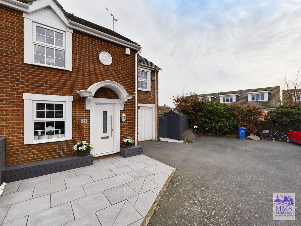 3 bed end terrace house for sale in Wadham Place, Sittingbourne ME10