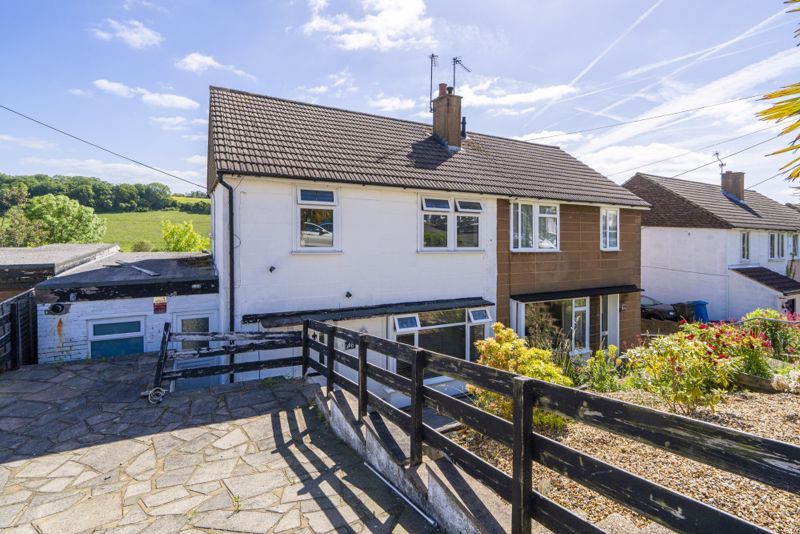 4 bed semidetached house for sale in Lynton Road, Chesham HP5 Zoopla