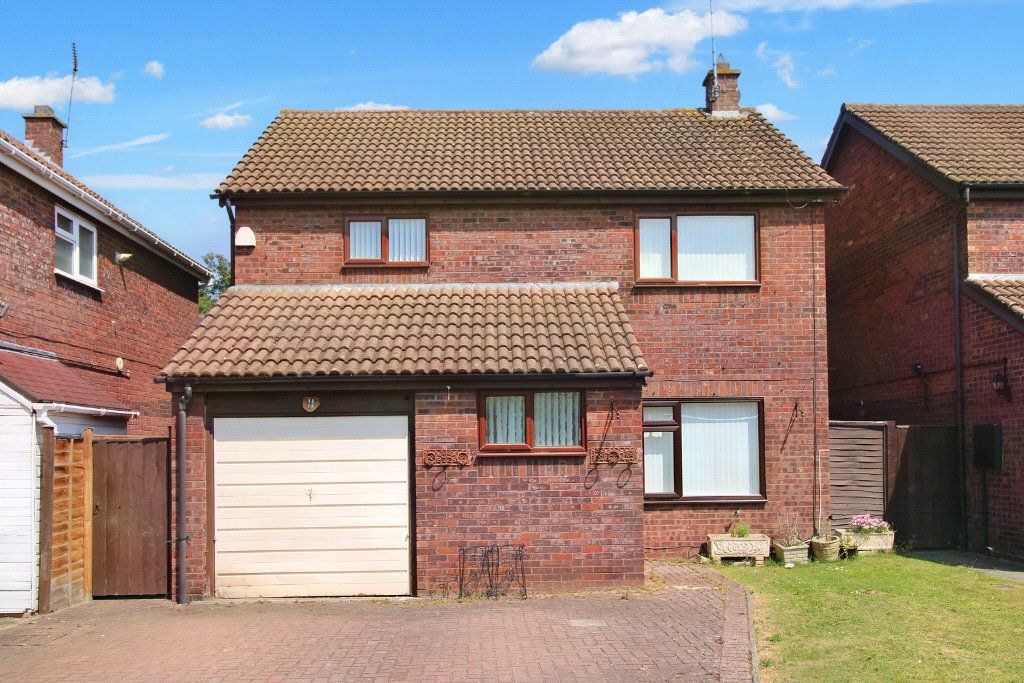 4 bed detached house for sale in Moresby Close, Westlea, Swindon