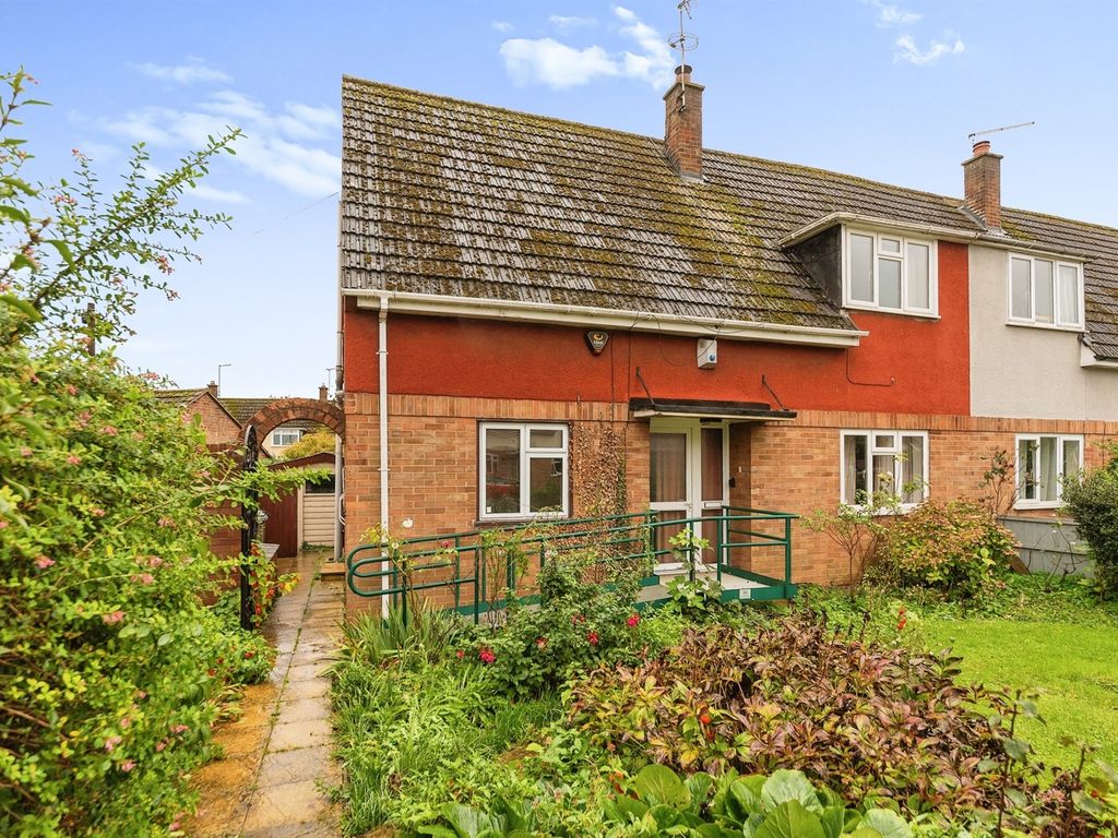 3 bed semidetached house for sale in Waverley Gardens, Stamford PE9, £