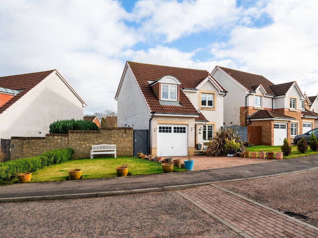 3 bed detached house for sale in Govan Road, Cupar KY15, £