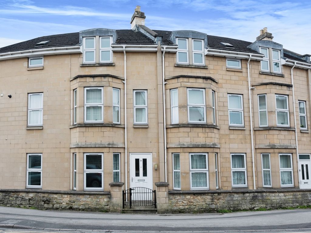 1 bed flat for sale in Little Mead, Chippenham SN15 Zoopla