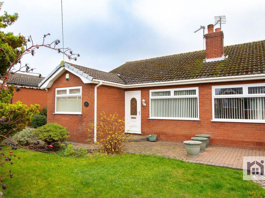 2 bed semidetached bungalow to rent in Richmond Road, Chorley PR6, £925 pcm Zoopla