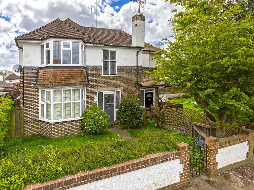 3 bed flat for sale in Lavington Road, Broadwater, Worthing BN14, £