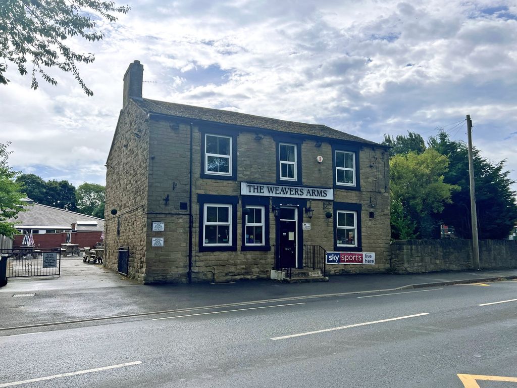 Pub/bar for sale in Storrs Hill Road, Ossett WF5 Zoopla