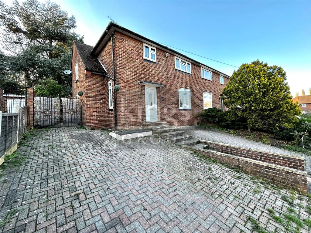 3 bed semidetached house for sale in Grosvenor Drive, Loughton IG10