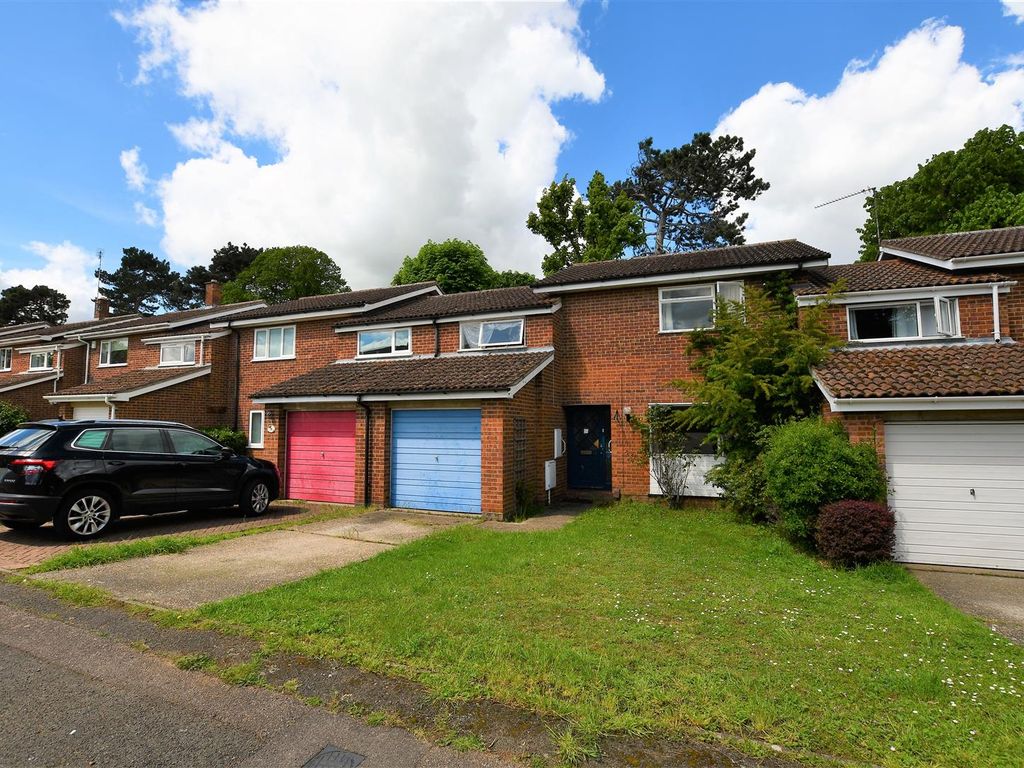 3 bed detached house for sale in Collings Place, Newmarket CB8 Zoopla