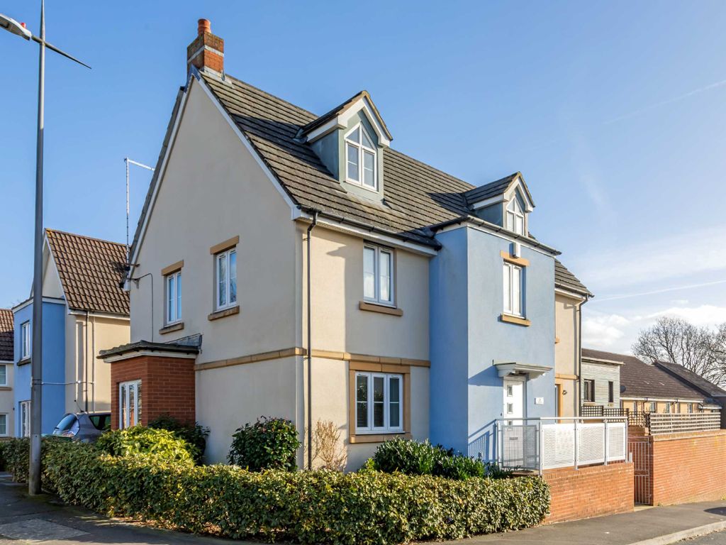 5 bed detached house for sale in The Pines, Mangotsfield, Bristol BS16 Zoopla