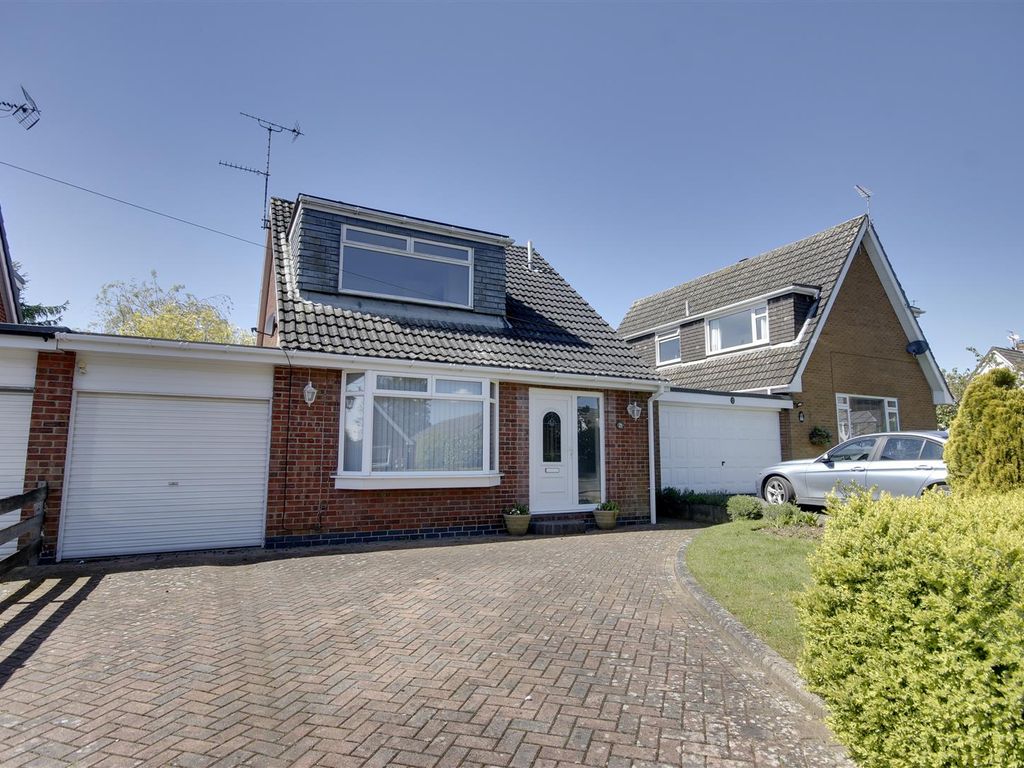 3 bed detached bungalow for sale in Castle Rise, South Cave, Brough