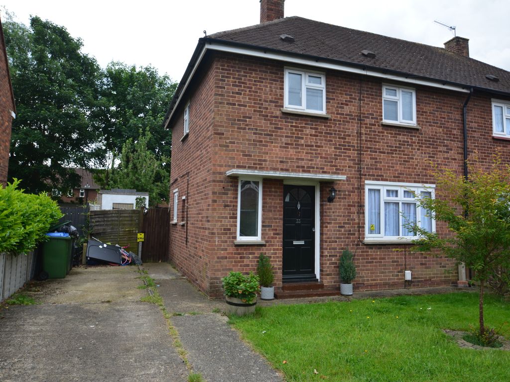 2 bed semidetached house to rent in Cowley Crescent, Hersham, Walton