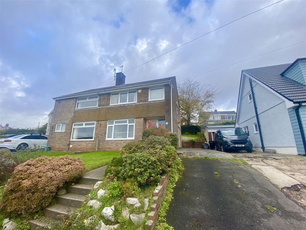 3 bed semidetached house for sale in Glan Dulais, Dunvant, Swansea SA2