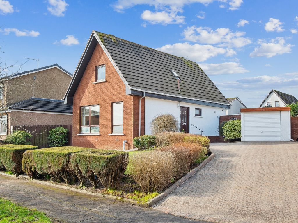 4 bed bungalow for sale in Muirlees Crescent, Milngavie, East