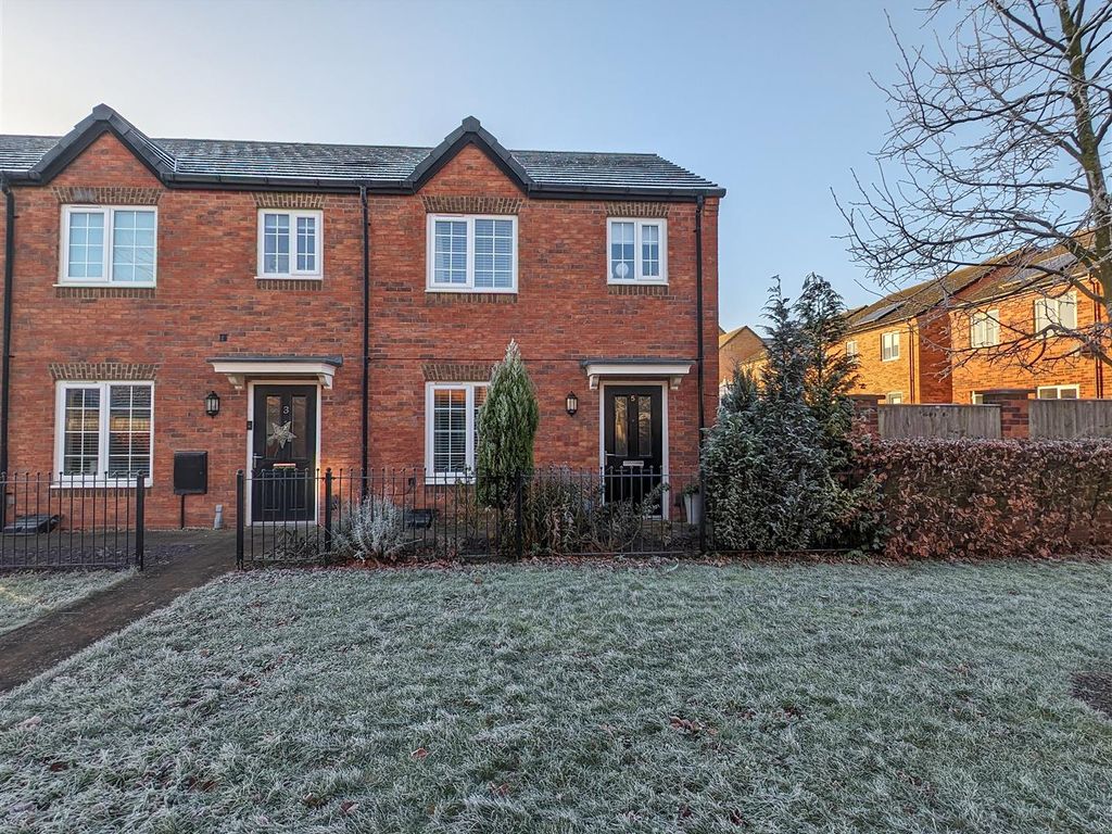 3 bed end terrace house to rent in Tideswell Walk, Waverley, Rotherham