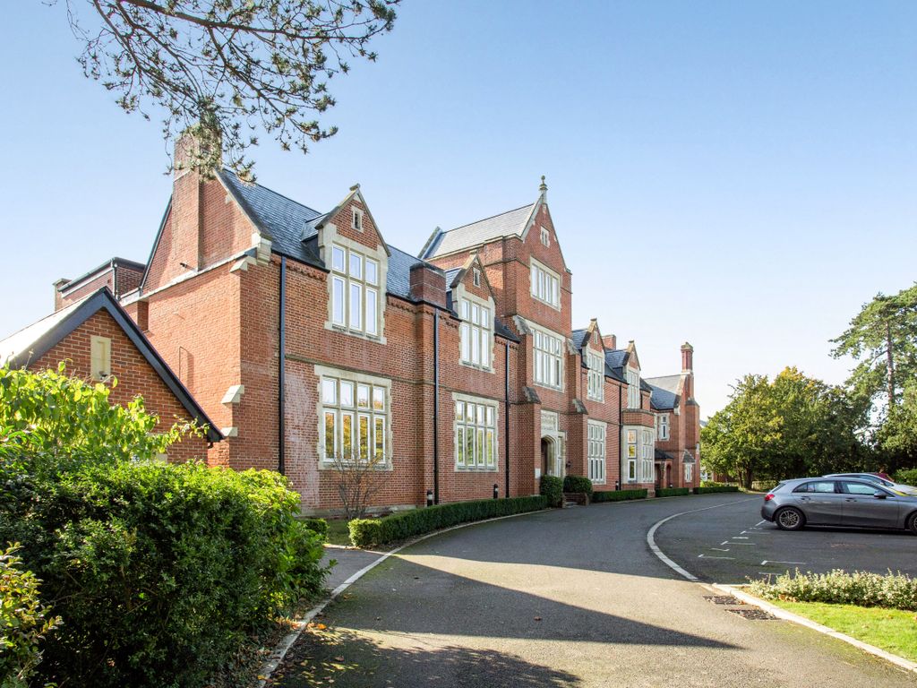 3 bed flat for sale in Enborne Road, Newbury RG14, £375,000 Zoopla