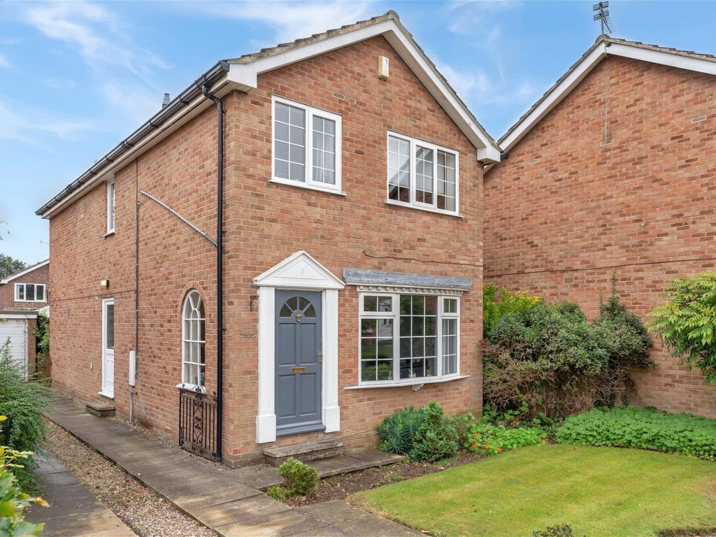 4 bed detached house for sale in Ploughmans Close, Copmanthorpe, York YO23, £400,000 Zoopla